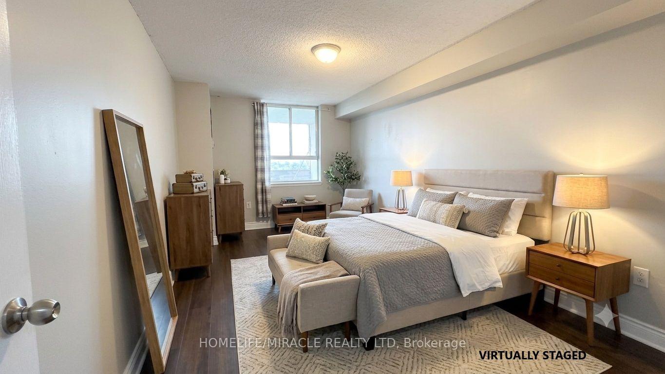Photo 5 of Unit 807, 40 Panorama Court, Etobicoke, Mount Olive-Silverstone-Jamestown — HOMEH