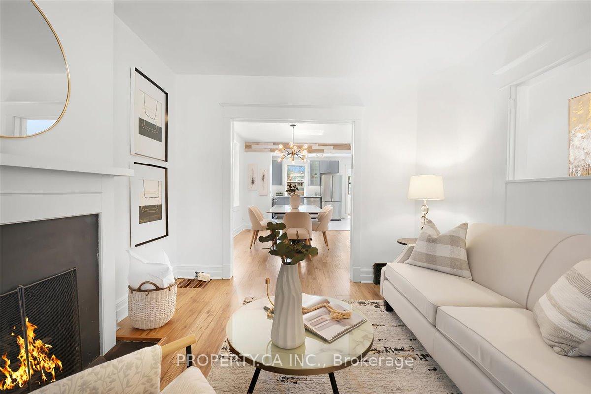 Photo 12 of 44 Beach View Crescent, Toronto, Woodbine Corridor — HOMEH
