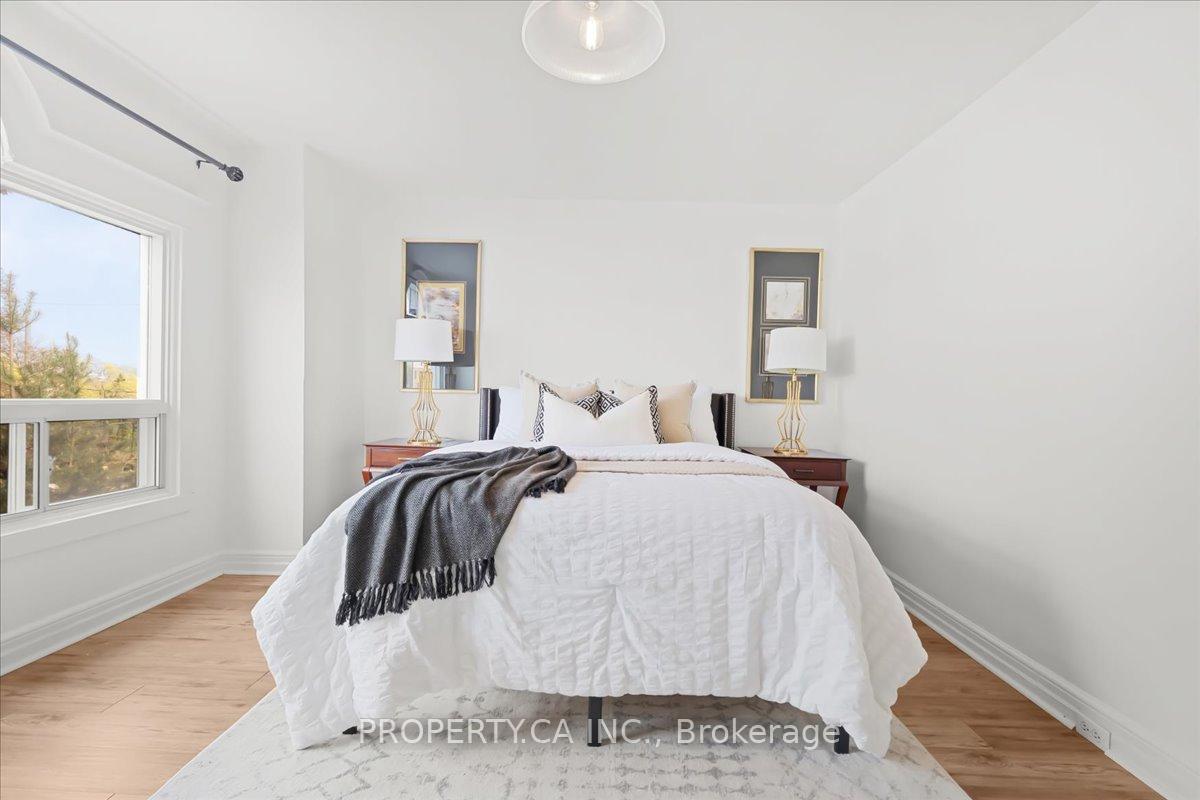 Photo 24 of 44 Beach View Crescent, Toronto, Woodbine Corridor — HOMEH