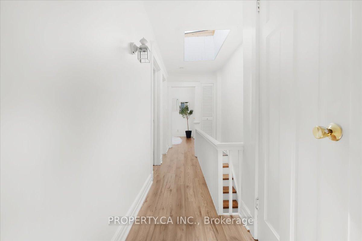 Photo 26 of 44 Beach View Crescent, Toronto, Woodbine Corridor — HOMEH