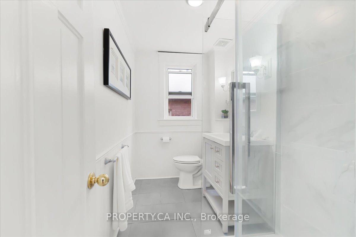 Photo 27 of 44 Beach View Crescent, Toronto, Woodbine Corridor — HOMEH
