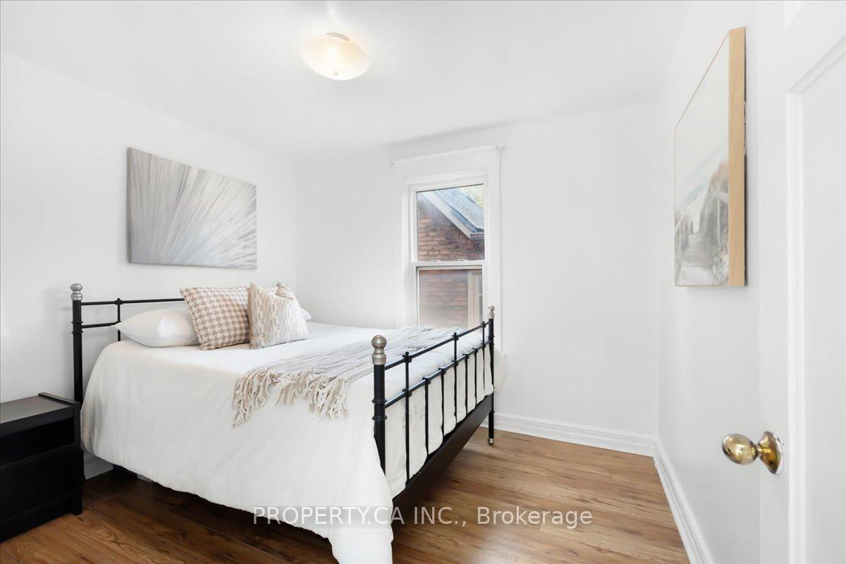 Photo 33 of 44 Beach View Crescent, Toronto, Woodbine Corridor — HOMEH