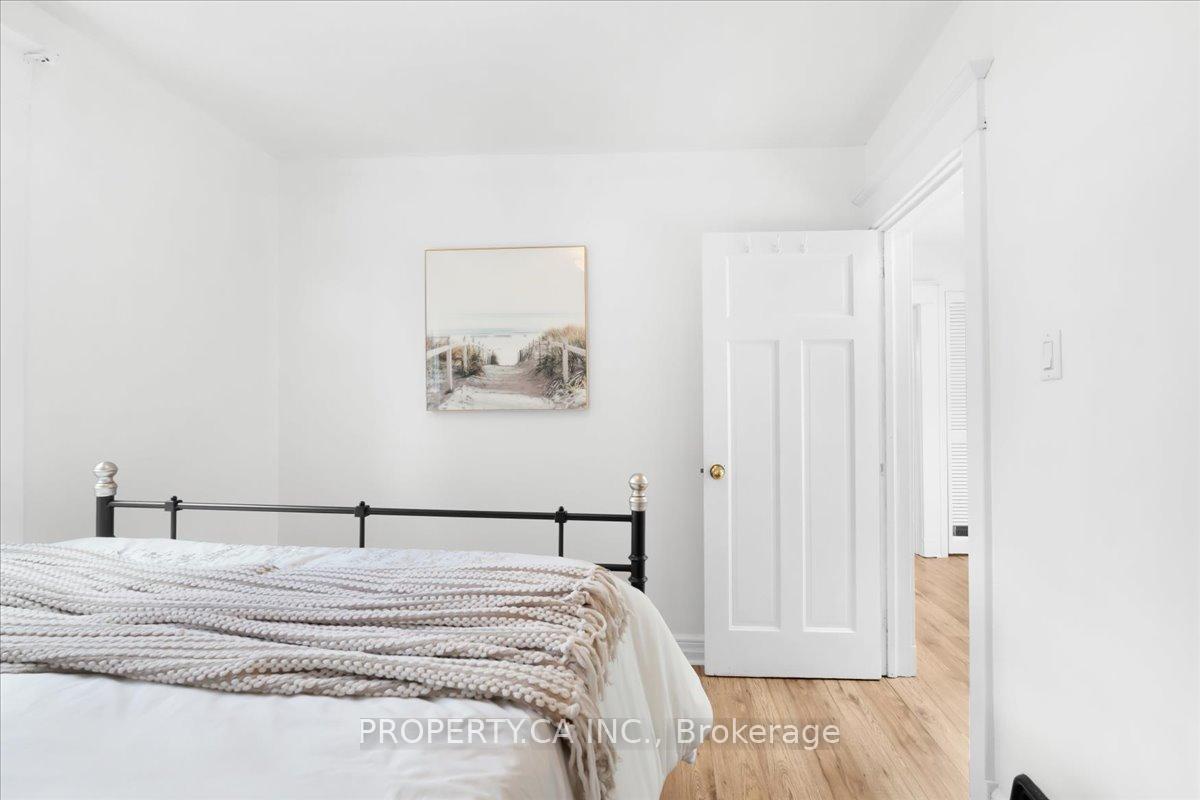 Photo 35 of 44 Beach View Crescent, Toronto, Woodbine Corridor — HOMEH