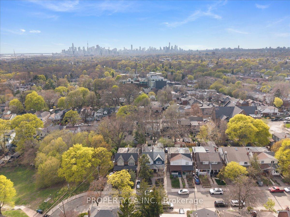 Photo 44 of 44 Beach View Crescent, Toronto, Woodbine Corridor — HOMEH