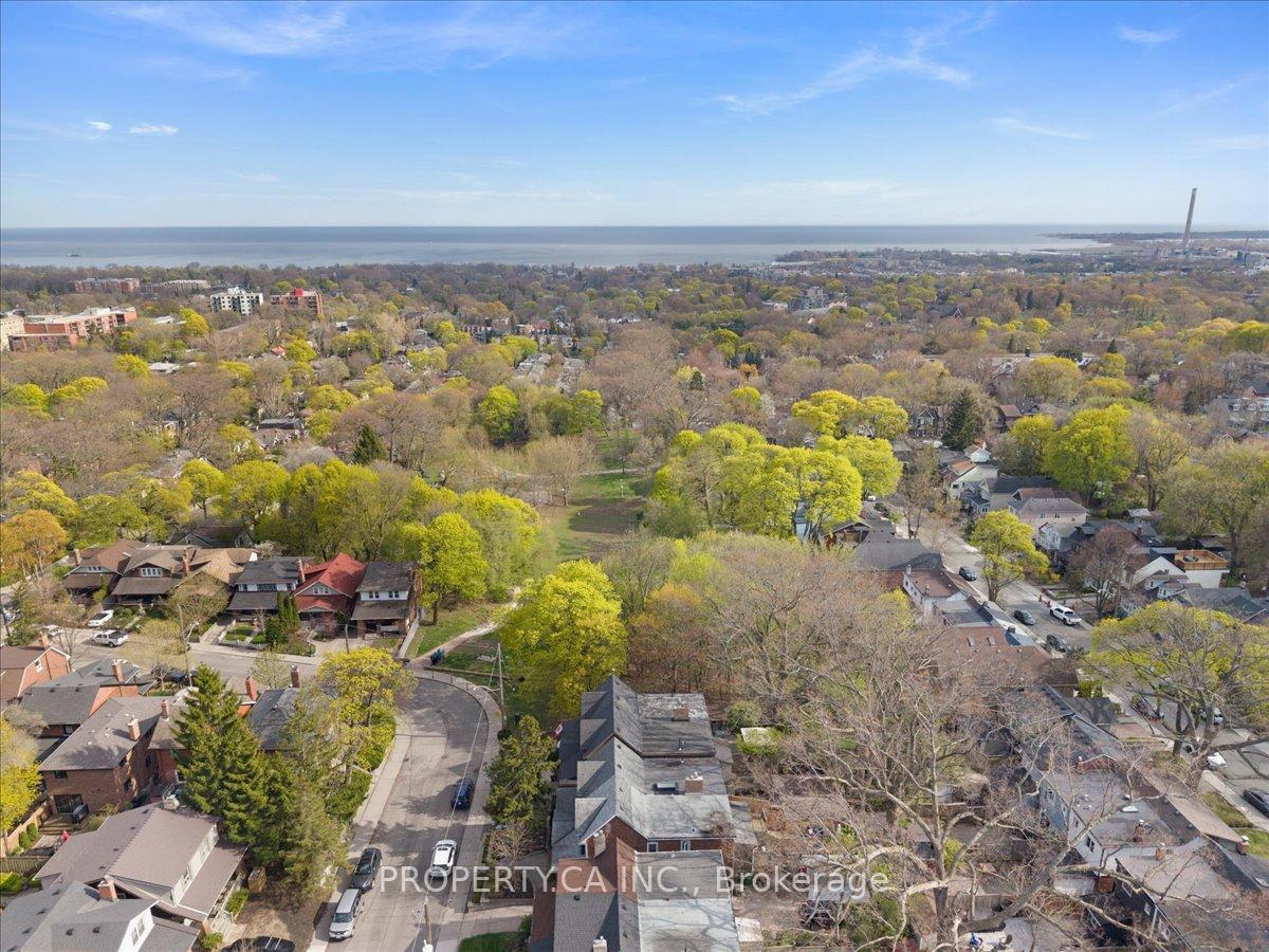 Photo 45 of 44 Beach View Crescent, Toronto, Woodbine Corridor — HOMEH