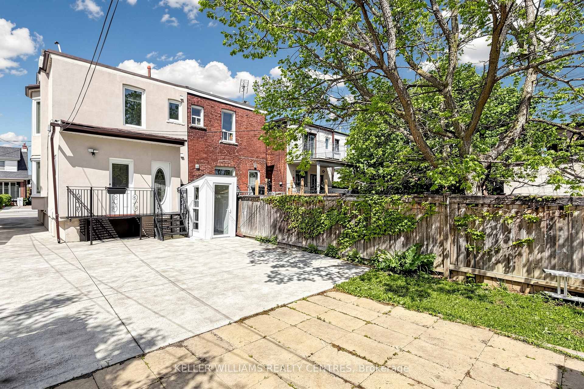 Photo 26 of 62 Hounslow Heath Road, Toronto, Weston-Pellam Park — HOMEH