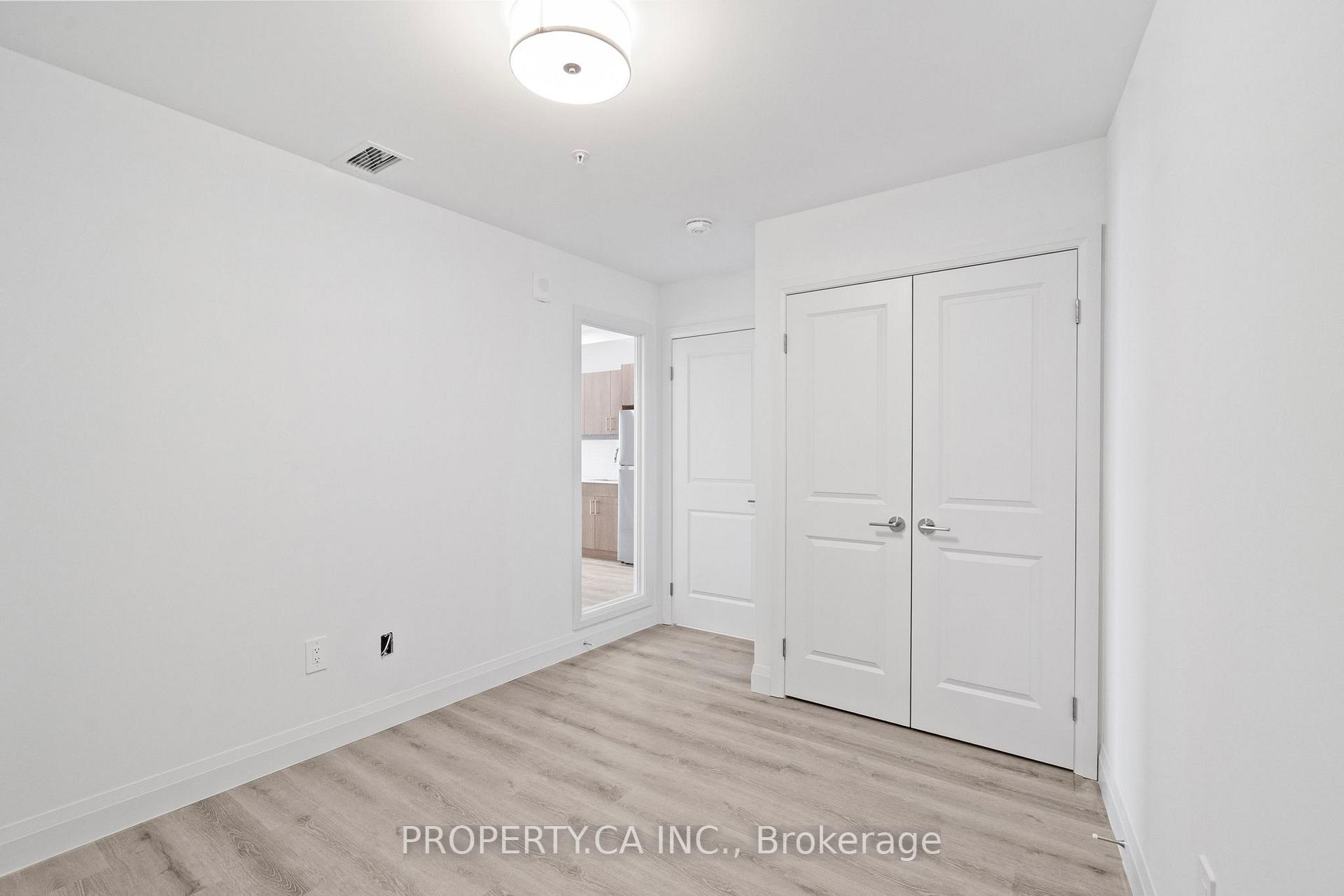 Photo 4 of Unit 210, 1333 Weber Street E, Kitchener, Stanley Park — HOMEH