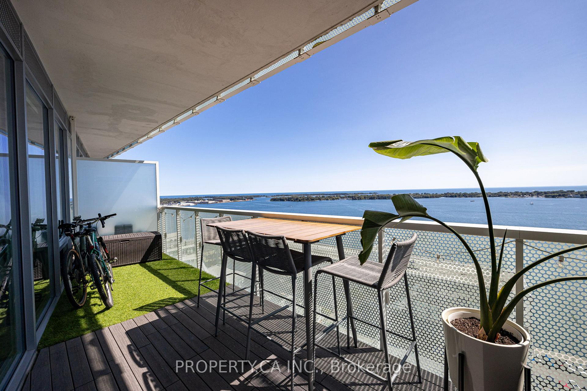 Front of Unit 2203, 15 Queens Quay E