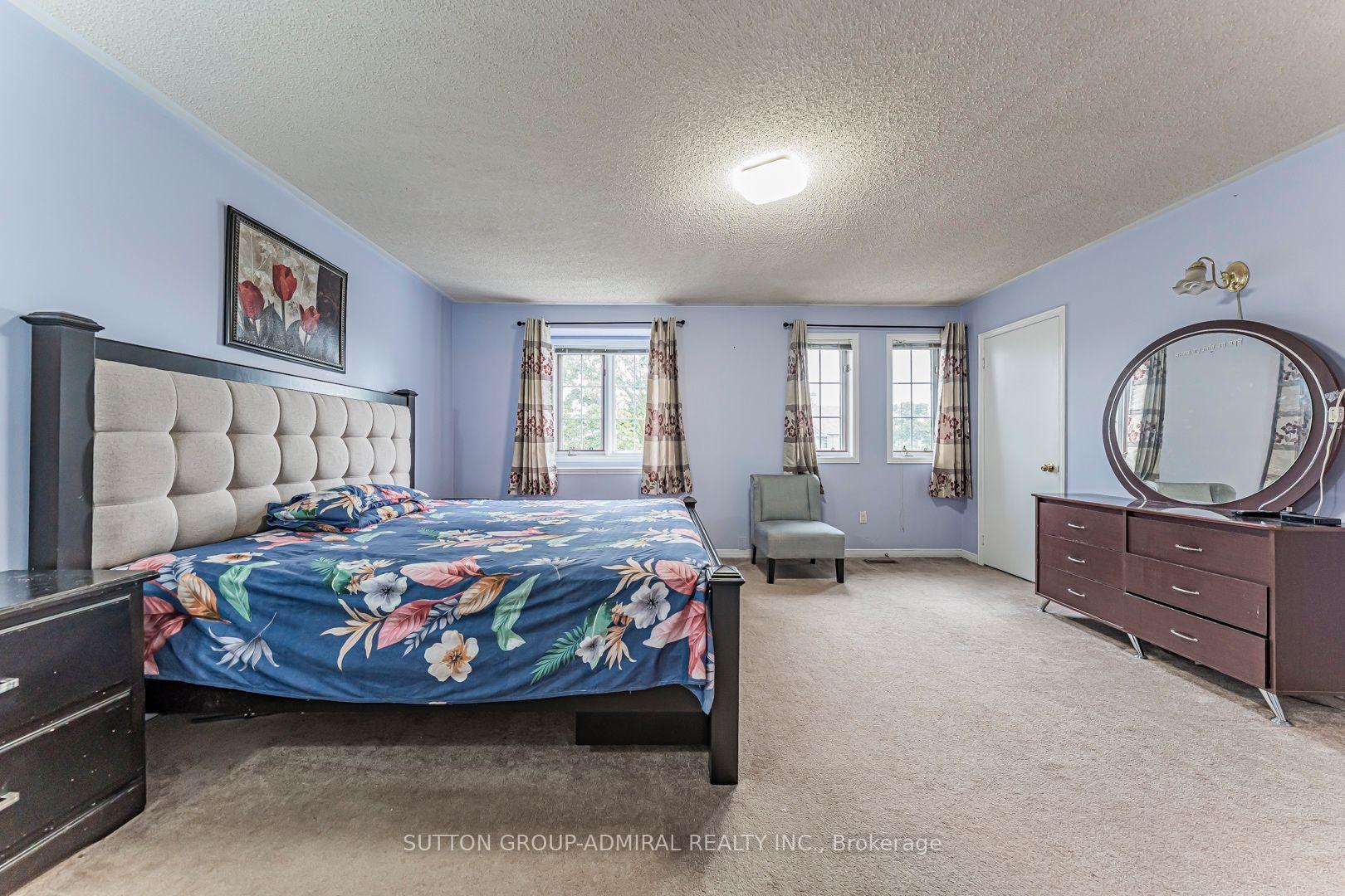 Photo 10 of 162 Bighorn Crescent, Brampton, Sandringham-Wellington — HOMEH