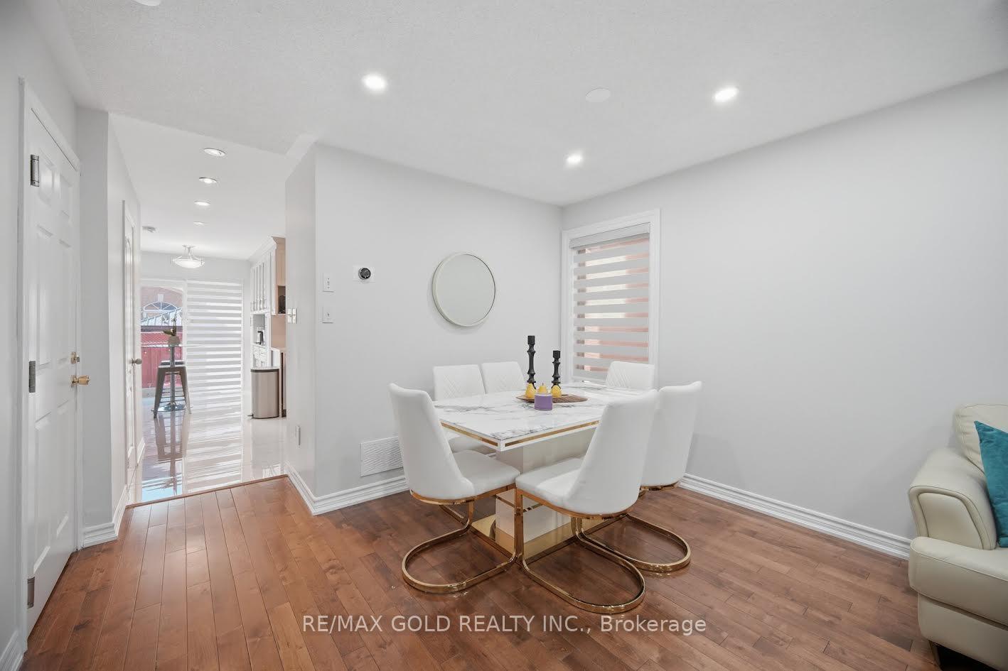 Photo 11 of 61 Saintsbury Crescent, Brampton, Sandringham-Wellington — HOMEH