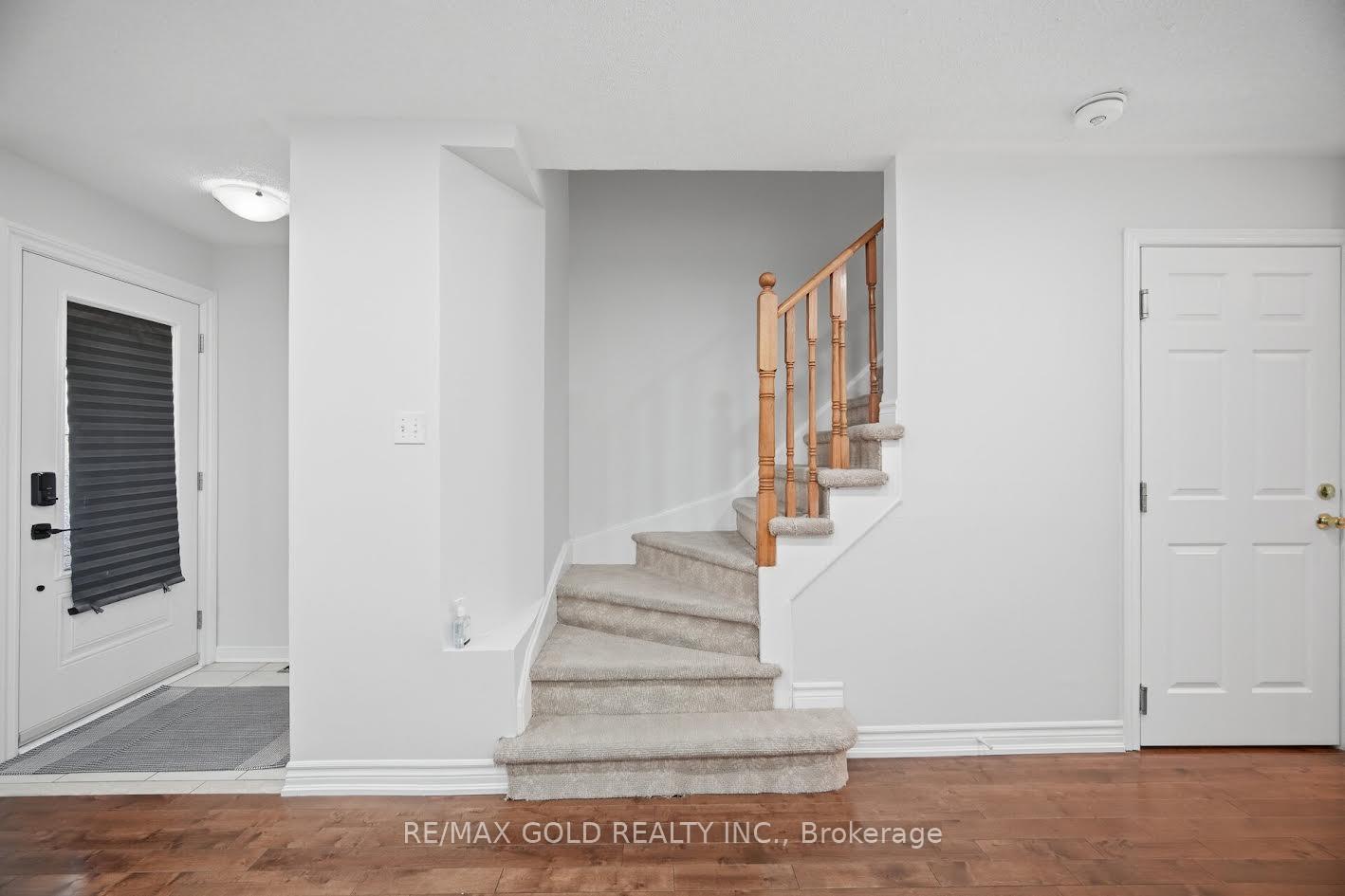 Photo 24 of 61 Saintsbury Crescent, Brampton, Sandringham-Wellington — HOMEH