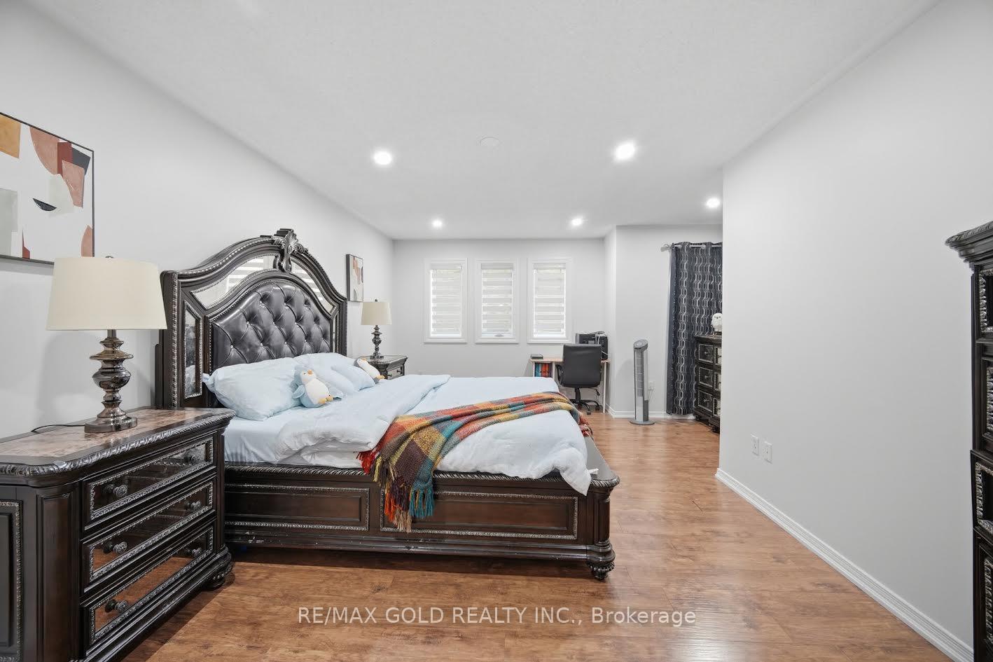Photo 26 of 61 Saintsbury Crescent, Brampton, Sandringham-Wellington — HOMEH