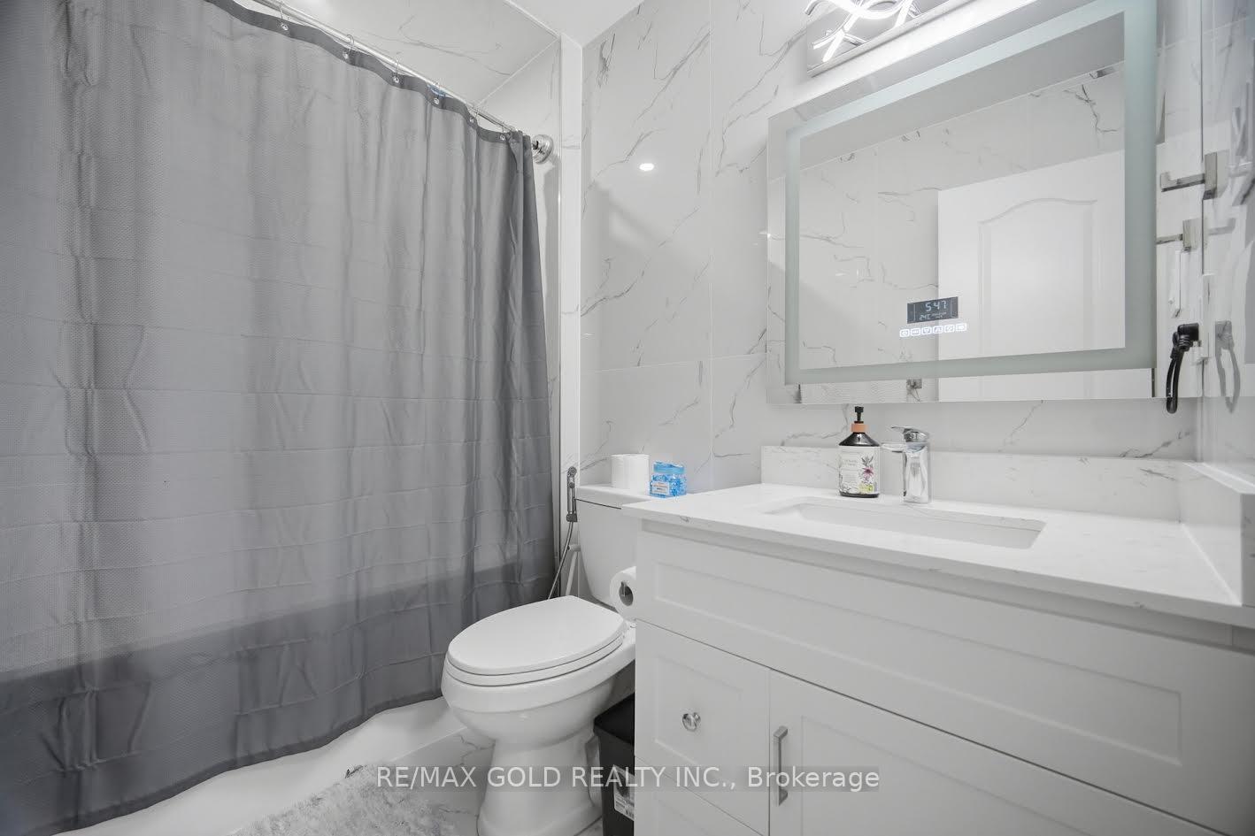 Photo 35 of 61 Saintsbury Crescent, Brampton, Sandringham-Wellington — HOMEH