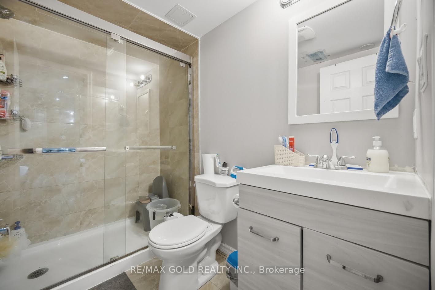 Photo 46 of 61 Saintsbury Crescent, Brampton, Sandringham-Wellington — HOMEH