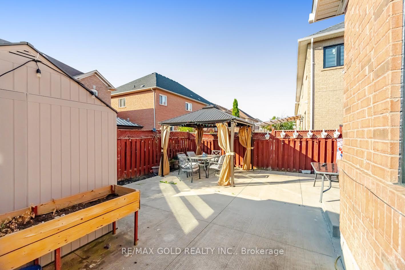 Photo 48 of 61 Saintsbury Crescent, Brampton, Sandringham-Wellington — HOMEH