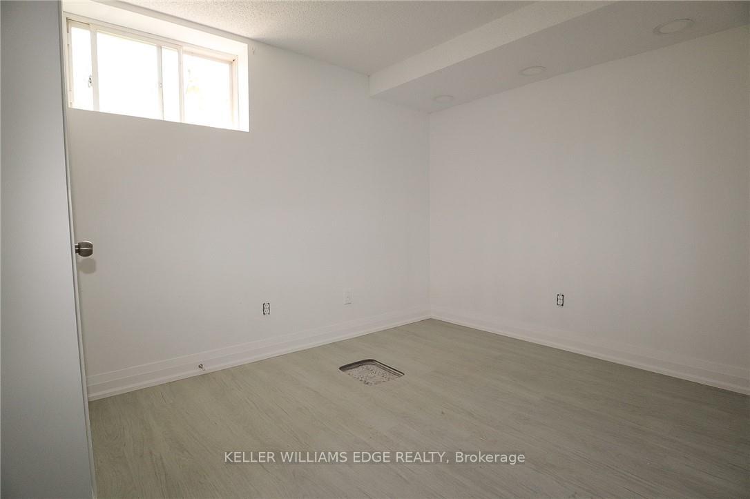Photo 10 of Unit LL, 525 Britannia Avenue, Hamilton, Normanhurst — HOMEH