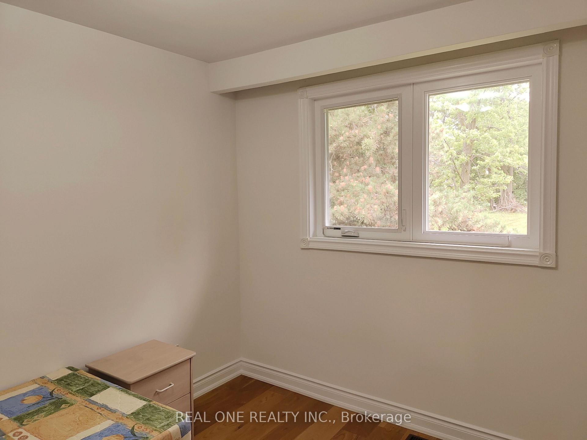 Photo 21 of 13 Mallaby Road, North York, Bayview Woods-Steeles — HOMEH