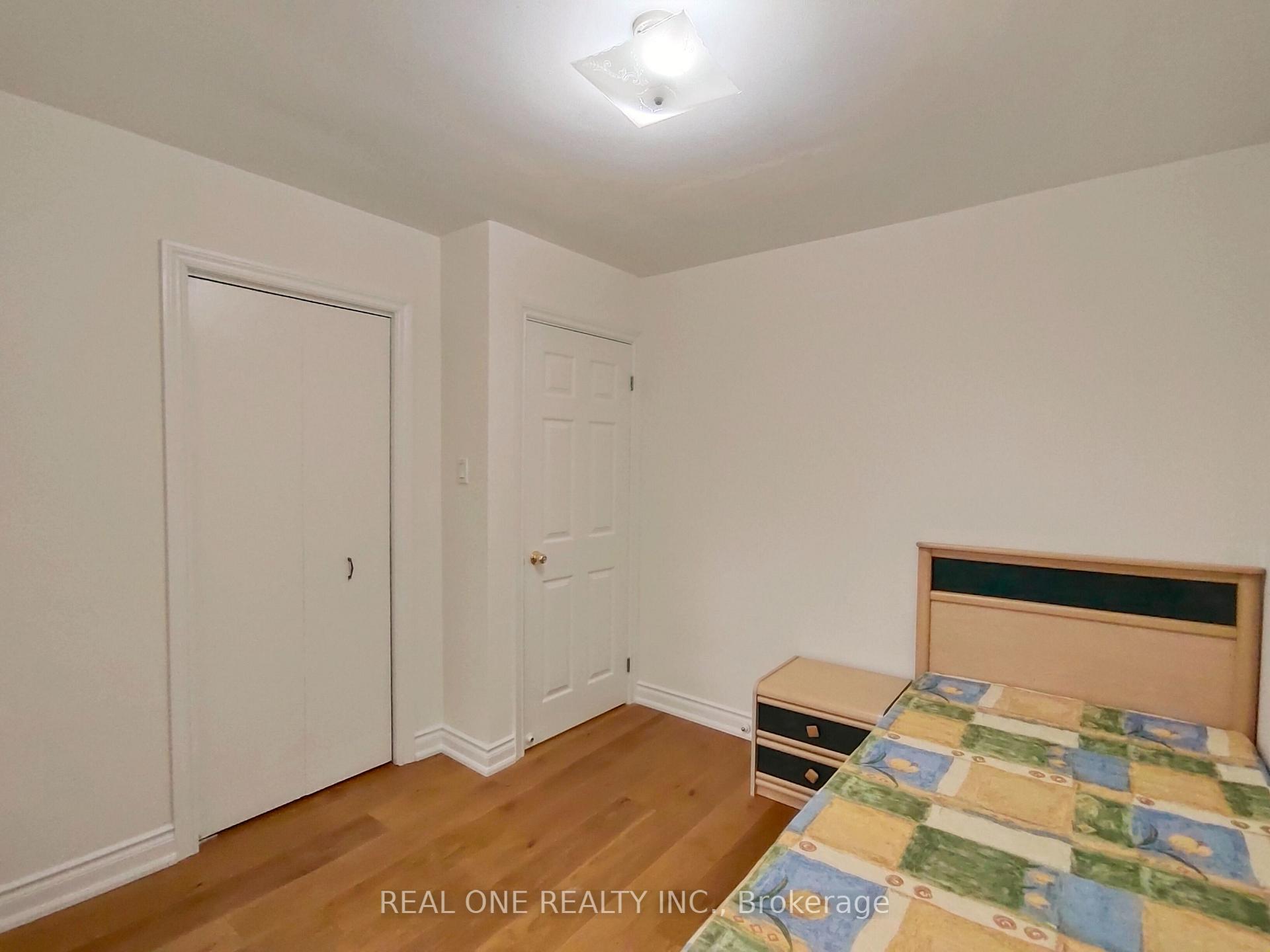 Photo 22 of 13 Mallaby Road, North York, Bayview Woods-Steeles — HOMEH
