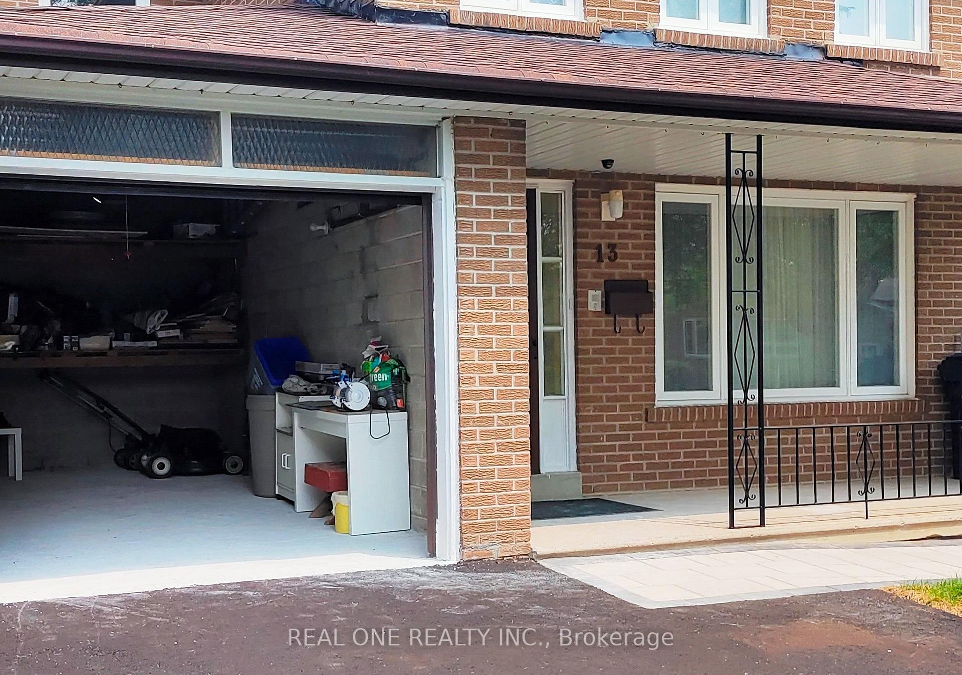 Photo 32 of 13 Mallaby Road, North York, Bayview Woods-Steeles — HOMEH