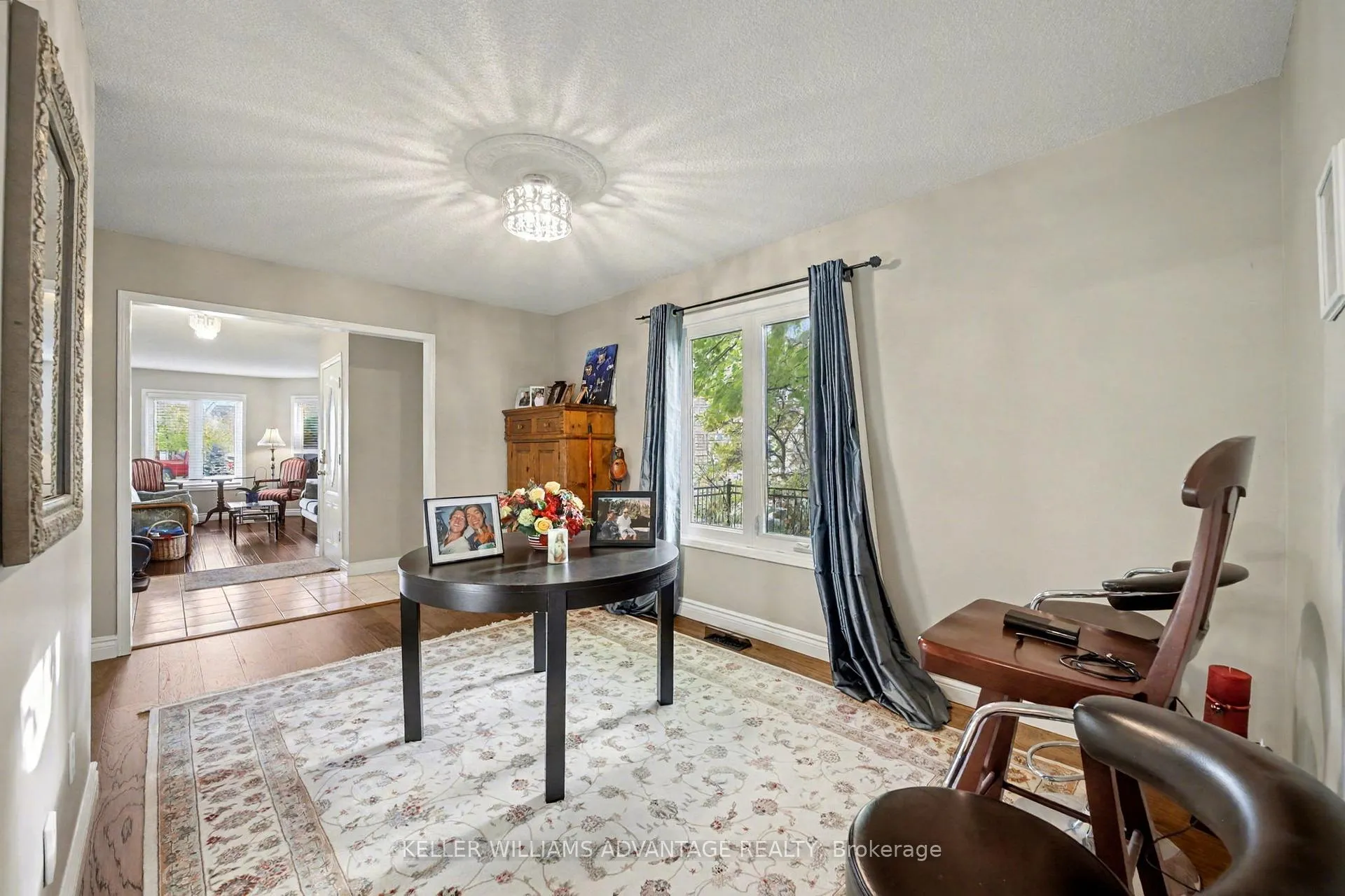 Photo 10 of 17 James Young Drive, Halton Hills, Georgetown — HOMEH