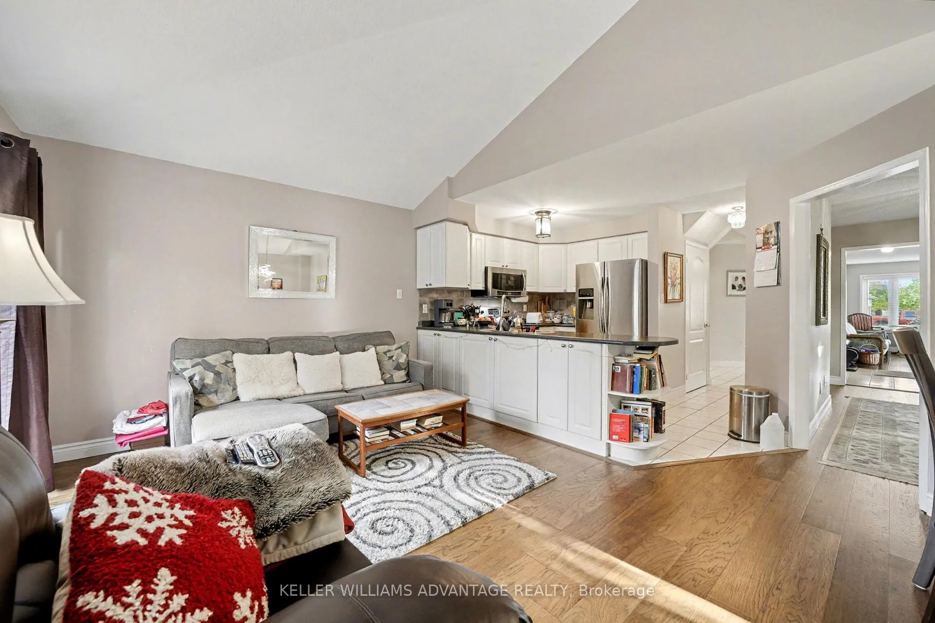 Photo 15 of 17 James Young Drive, Halton Hills, Georgetown — HOMEH