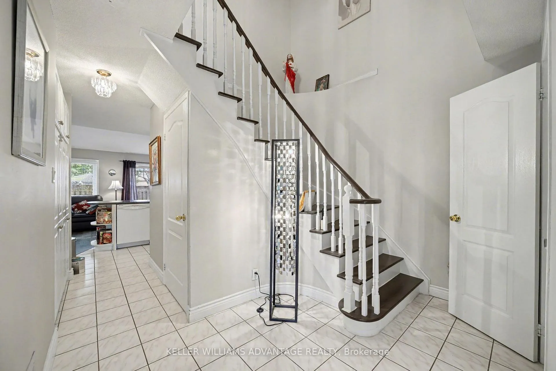 Photo 20 of 17 James Young Drive, Halton Hills, Georgetown — HOMEH