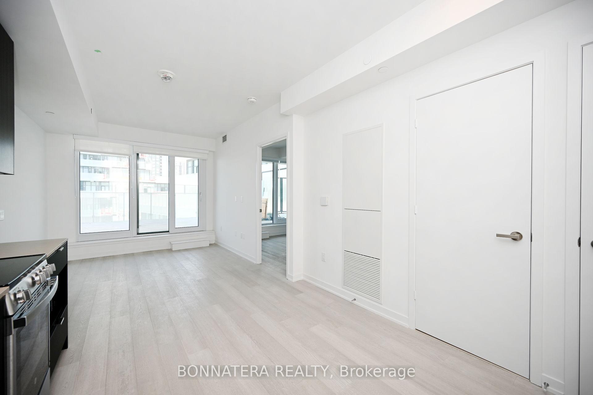 Photo 9 of Unit 505, 3883 Quartz Road, Mississauga, City Centre — HOMEH
