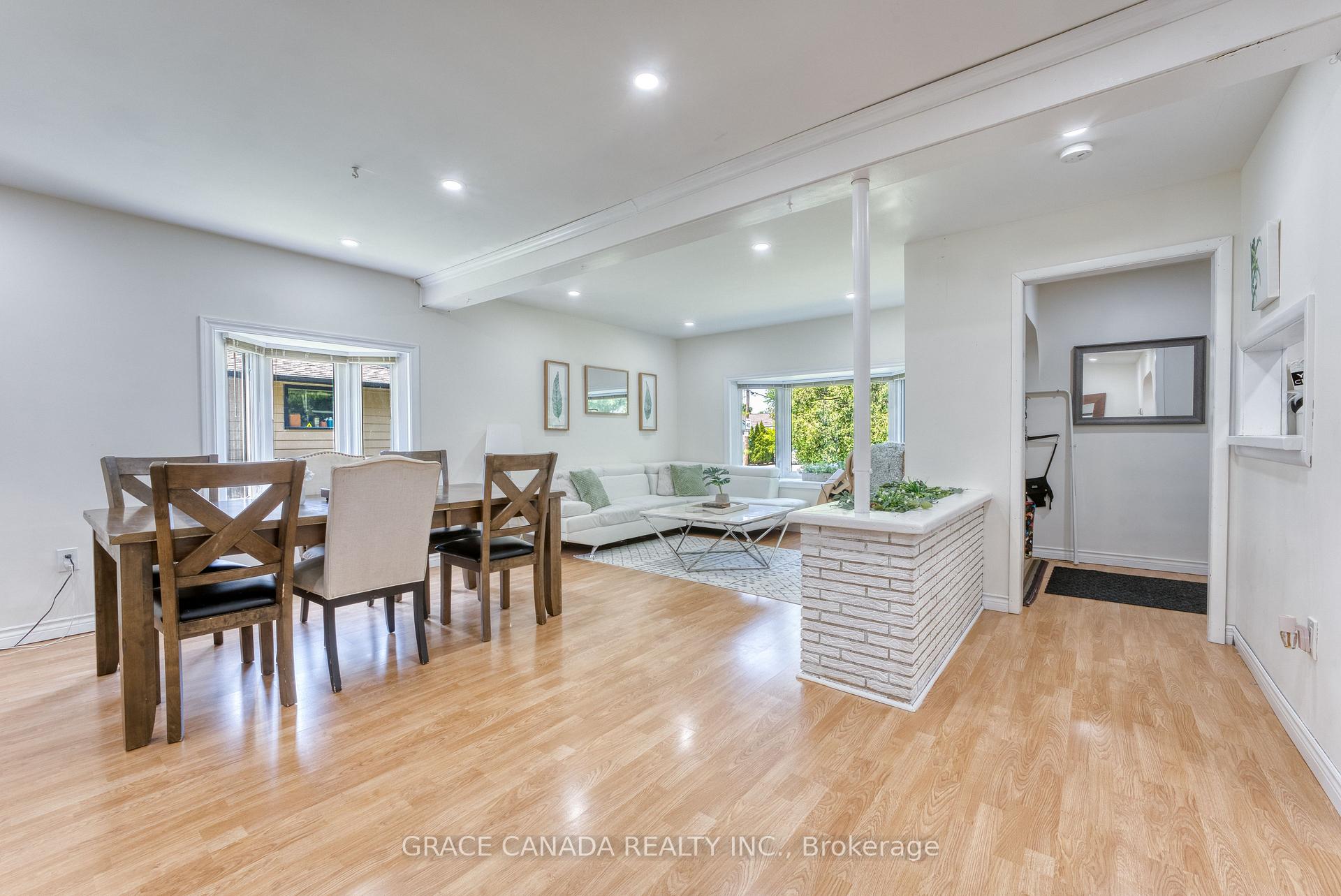 Photo 8 of 12437 St Thomas Street, Tecumseh — HOMEH