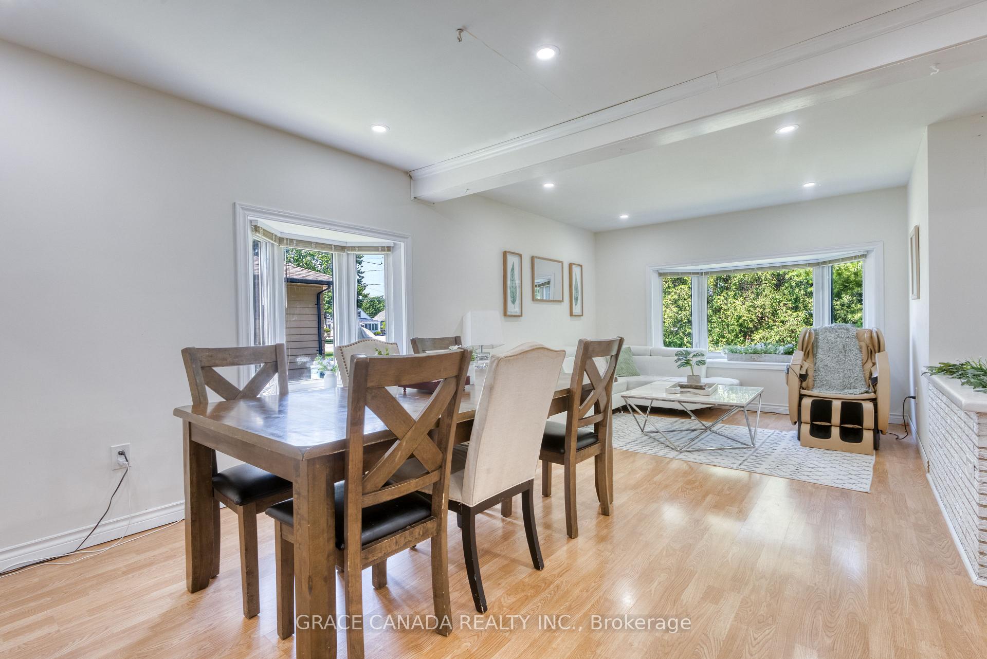 Photo 9 of 12437 St Thomas Street, Tecumseh — HOMEH