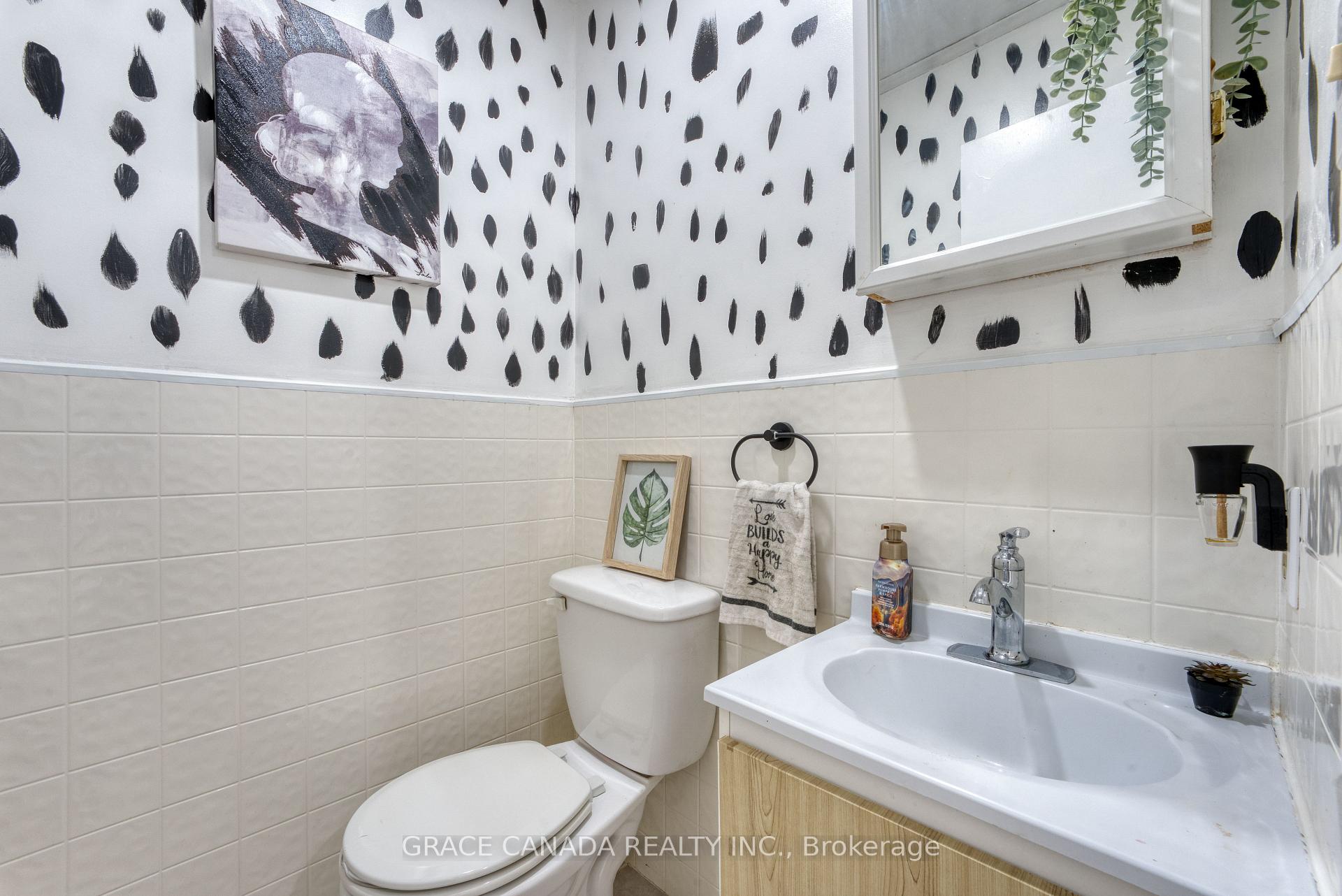 Photo 25 of 12437 St Thomas Street, Tecumseh — HOMEH