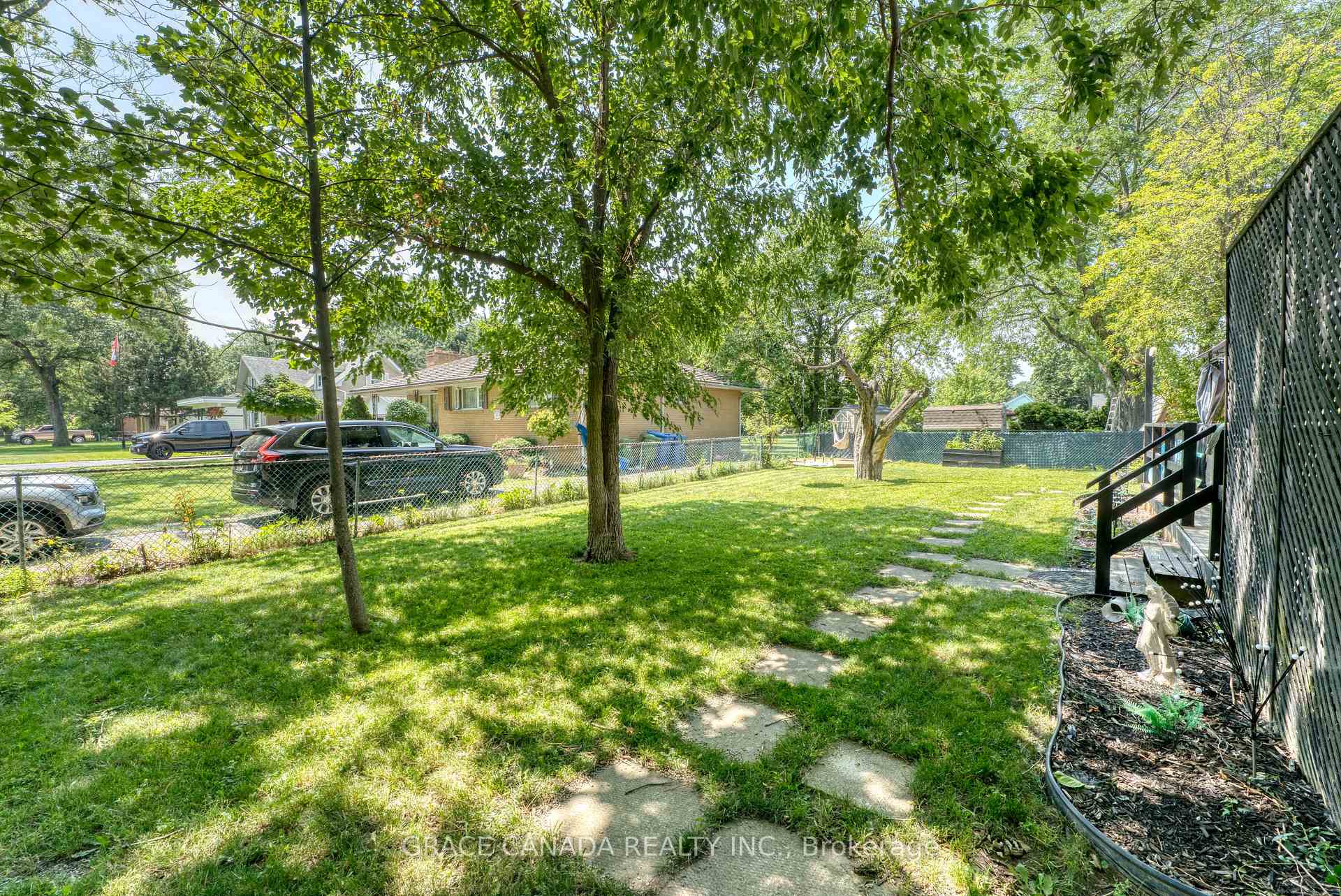Photo 31 of 12437 St Thomas Street, Tecumseh — HOMEH