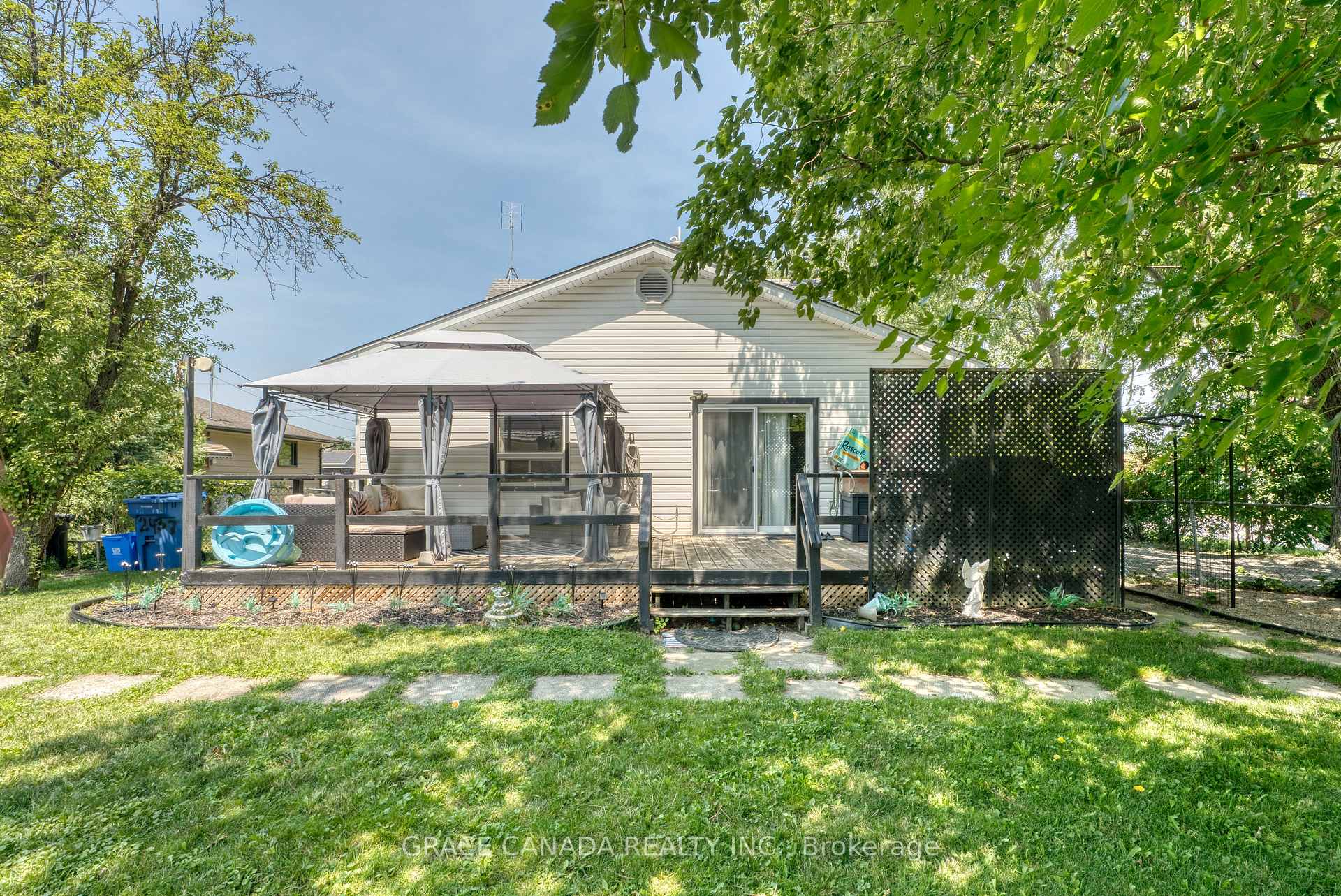 Photo 34 of 12437 St Thomas Street, Tecumseh — HOMEH