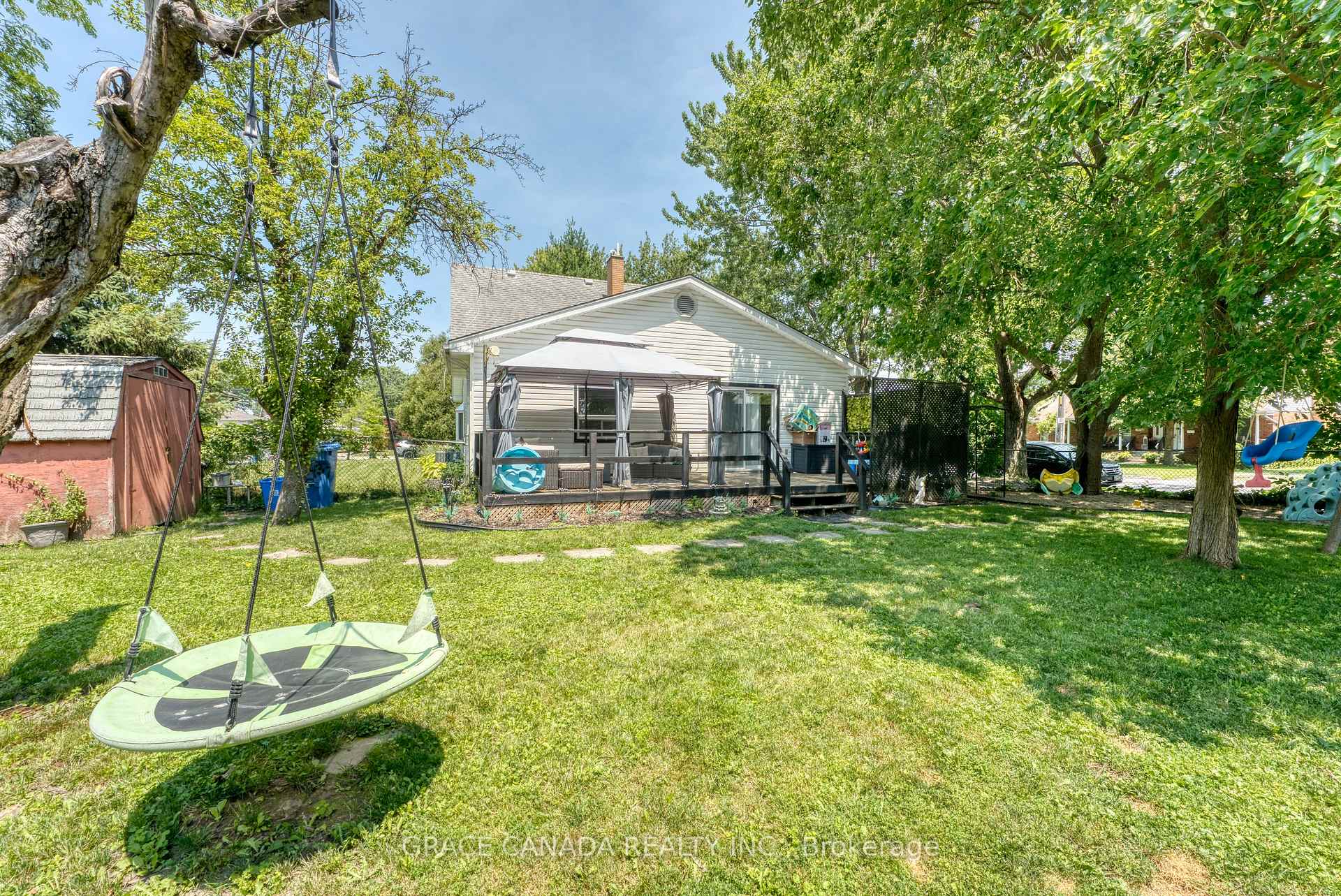 Photo 35 of 12437 St Thomas Street, Tecumseh — HOMEH