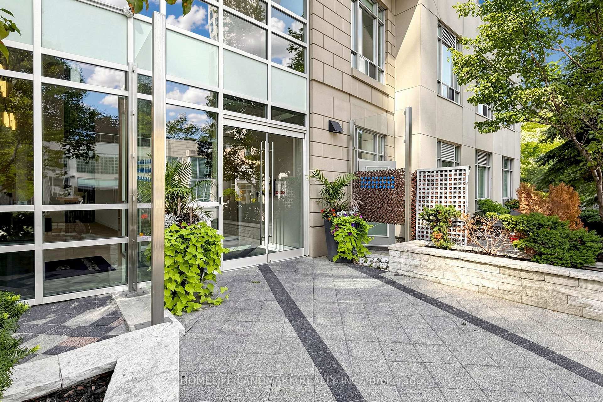 Photo 3 of Unit 3508, 80 Absolute Avenue, Mississauga, City Centre — HOMEH