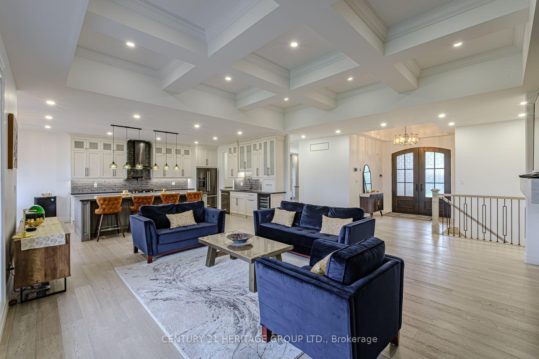 Photo 8 of 18 Bannister Street, Brant, Oakland — HOMEH