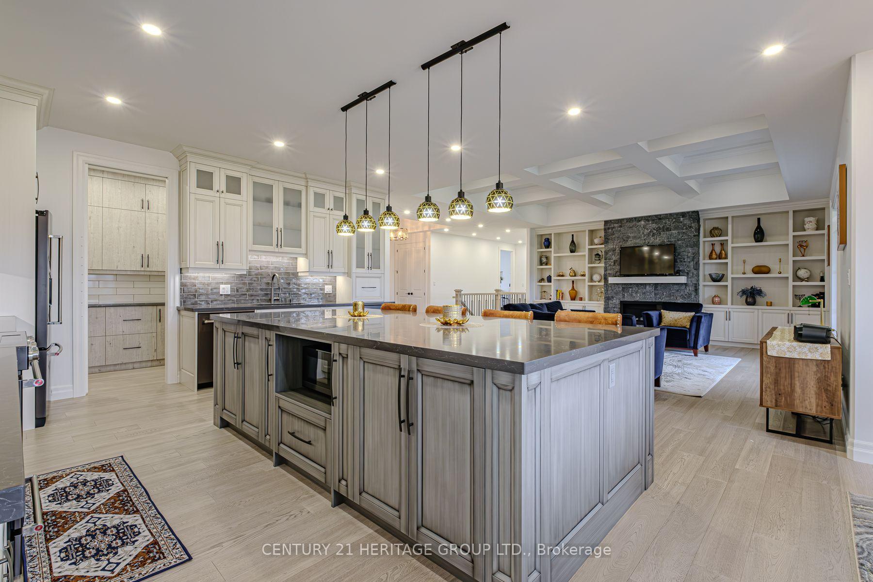 Photo 12 of 18 Bannister Street, Brant, Oakland — HOMEH