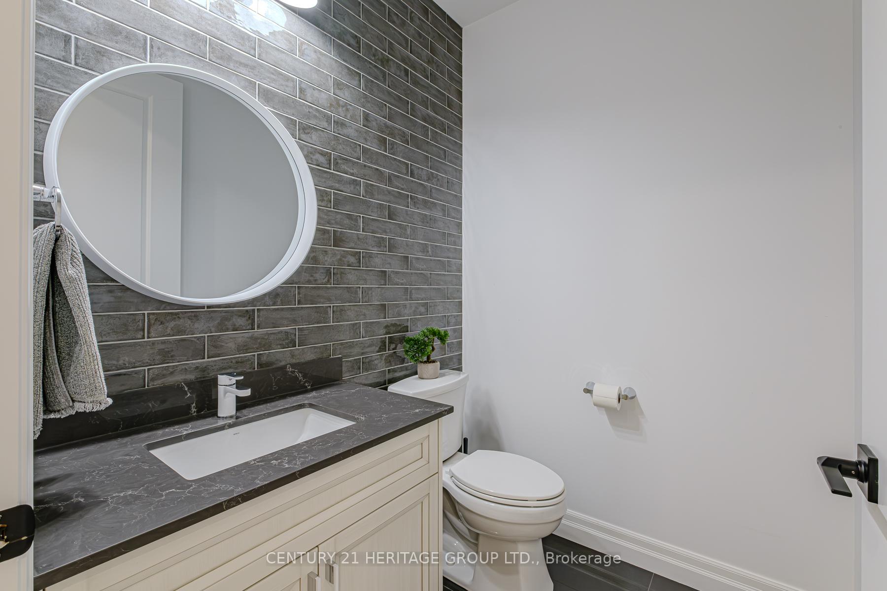 Photo 15 of 18 Bannister Street, Brant, Oakland — HOMEH