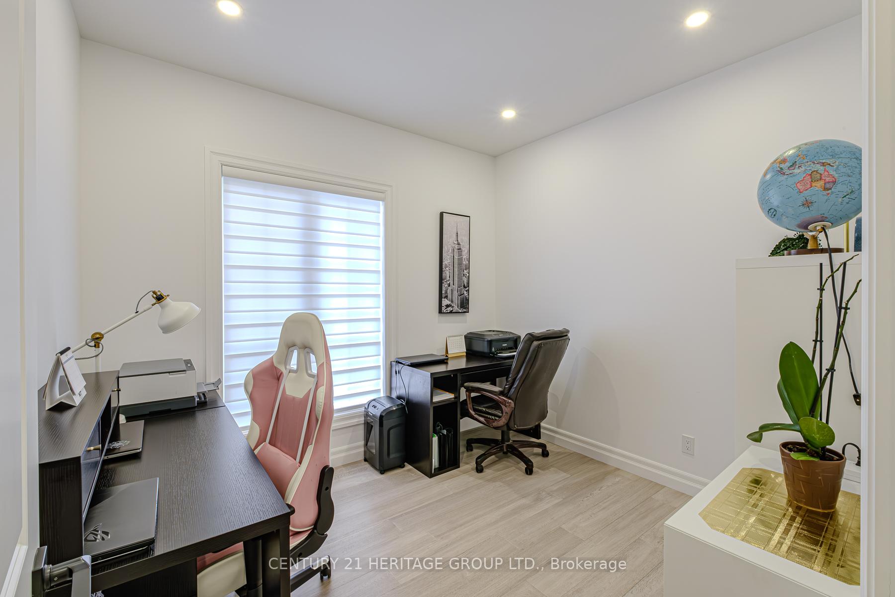 Photo 16 of 18 Bannister Street, Brant, Oakland — HOMEH