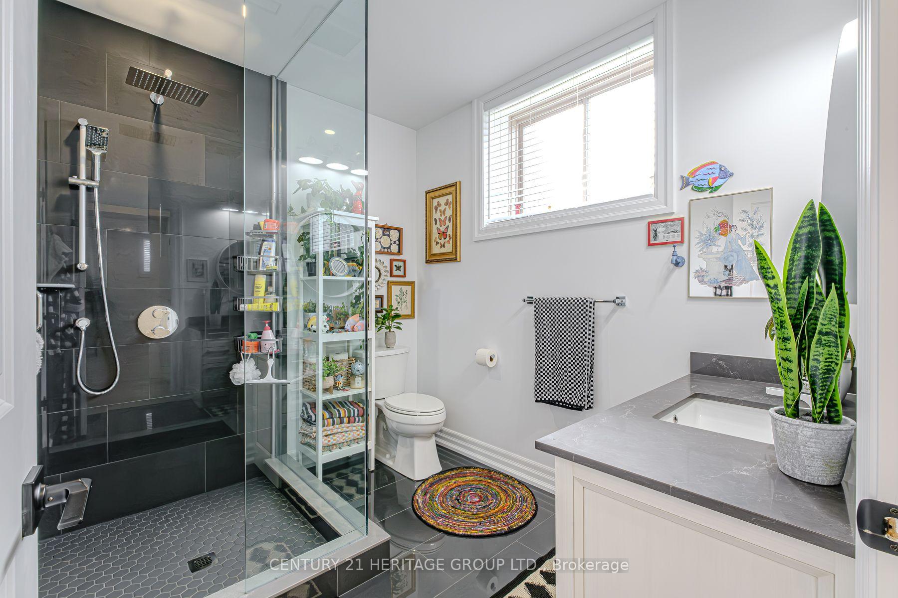 Photo 36 of 18 Bannister Street, Brant, Oakland — HOMEH
