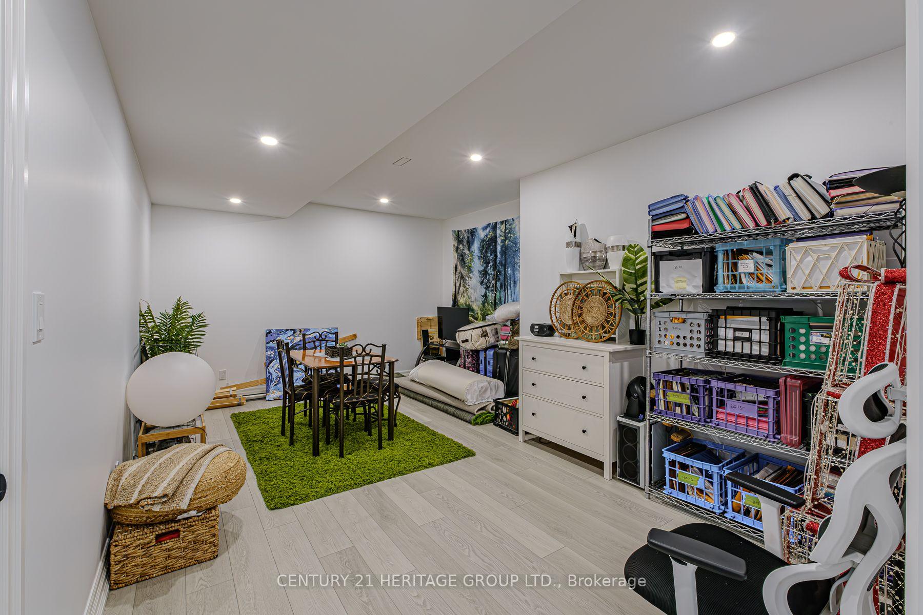 Photo 39 of 18 Bannister Street, Brant, Oakland — HOMEH