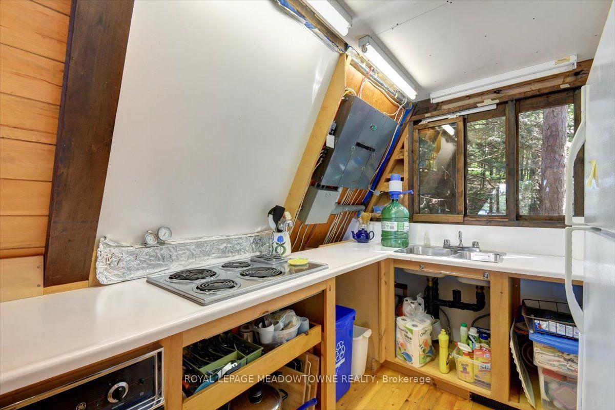 Photo 5 of 49A McAllister Road, Bancroft, Bancroft Ward — HOMEH