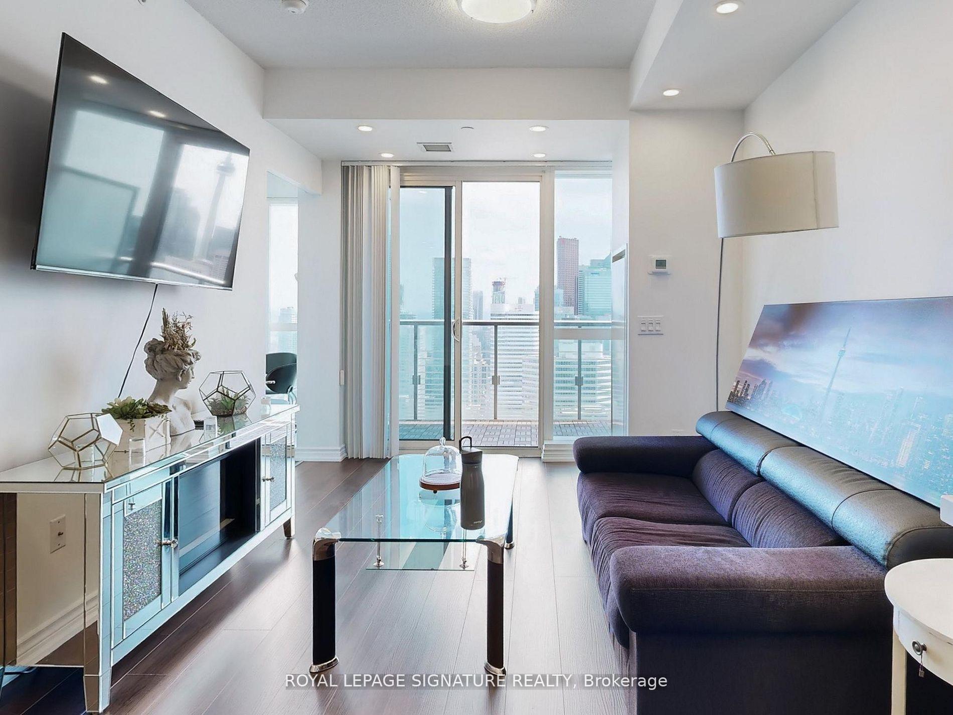 Photo 12 of Unit 4508, 386 Yonge Street, Toronto, Bay Street Corridor — HOMEH