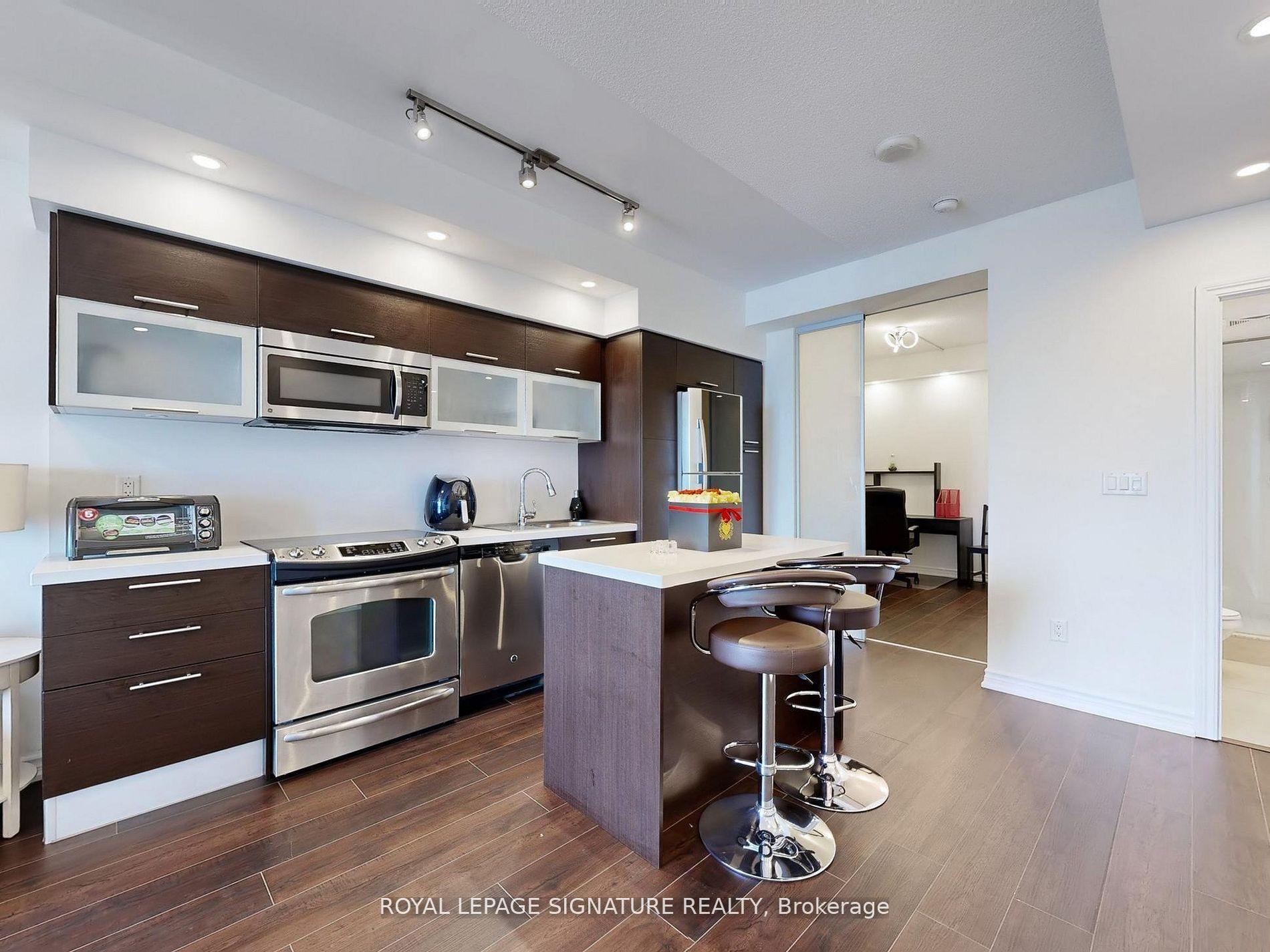 Photo 15 of Unit 4508, 386 Yonge Street, Toronto, Bay Street Corridor — HOMEH