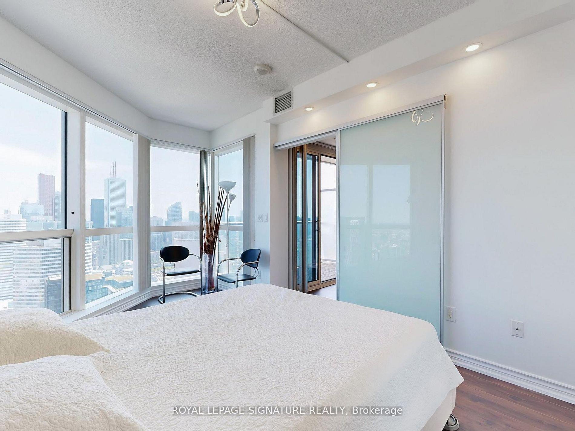 Photo 20 of Unit 4508, 386 Yonge Street, Toronto, Bay Street Corridor — HOMEH