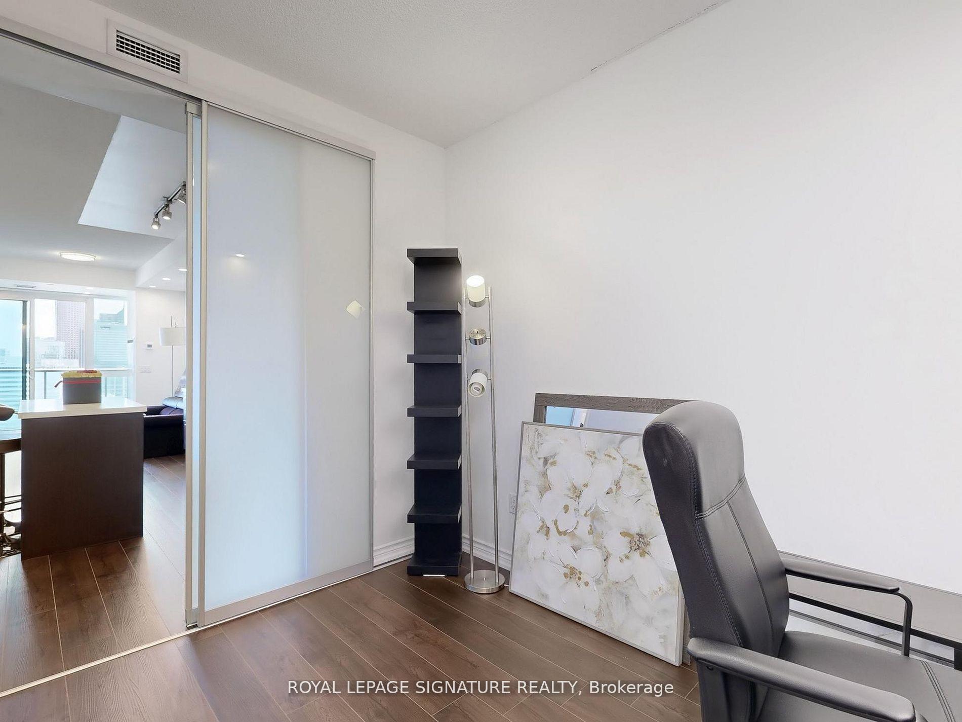 Photo 25 of Unit 4508, 386 Yonge Street, Toronto, Bay Street Corridor — HOMEH