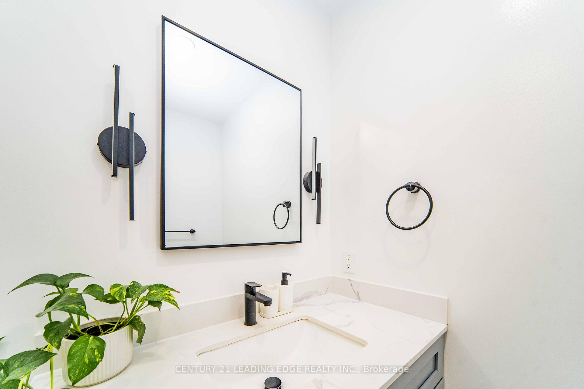 Photo 22 of 37 Landsdown Crescent, Markham, Wismer — HOMEH