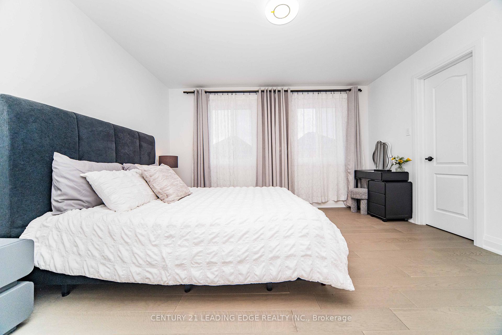 Photo 28 of 37 Landsdown Crescent, Markham, Wismer — HOMEH