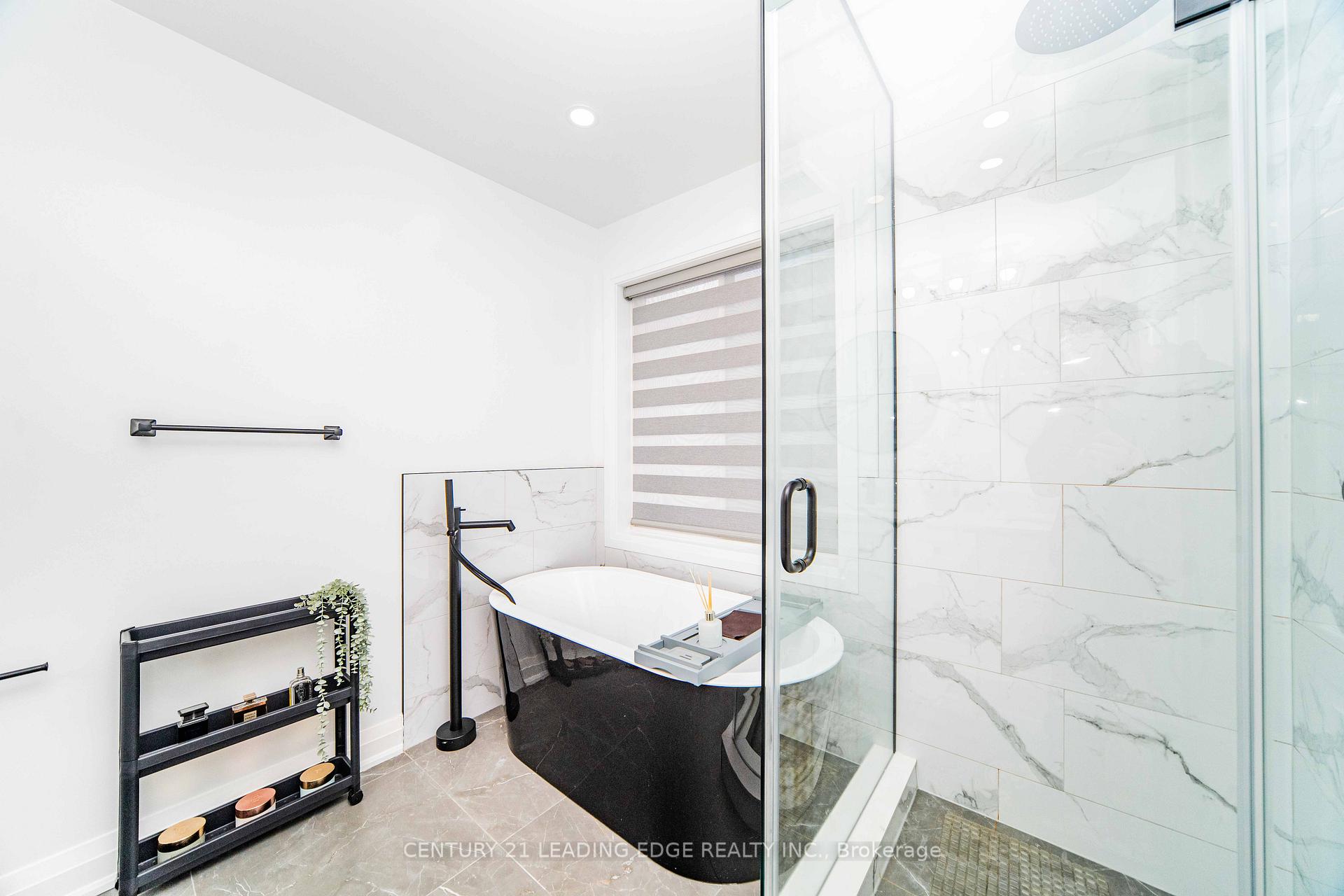 Photo 30 of 37 Landsdown Crescent, Markham, Wismer — HOMEH