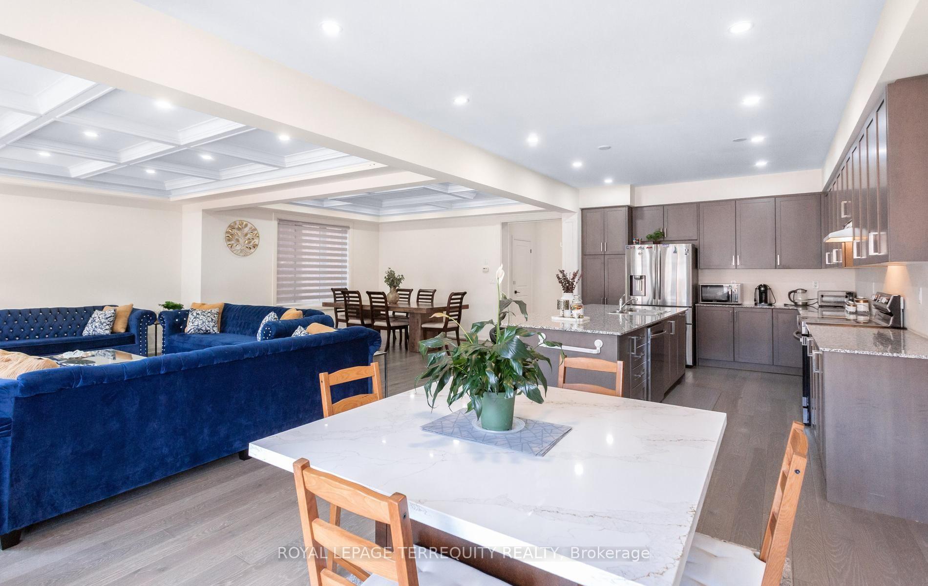 Photo 13 of 242 Factor Street, Vaughan, Kleinburg — HOMEH
