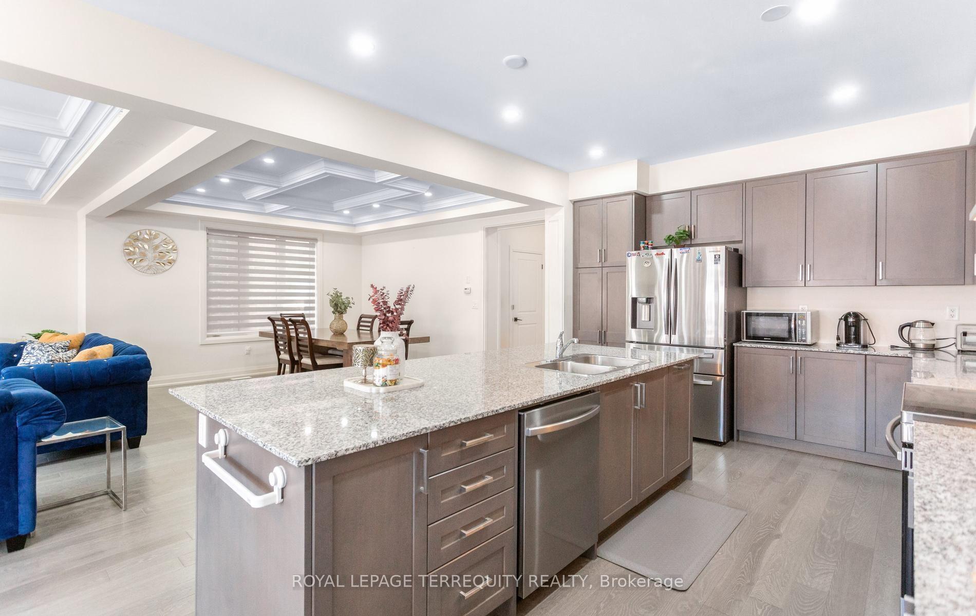 Photo 15 of 242 Factor Street, Vaughan, Kleinburg — HOMEH